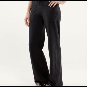 LULULEMON 🍋 STILL PANTS 🖤